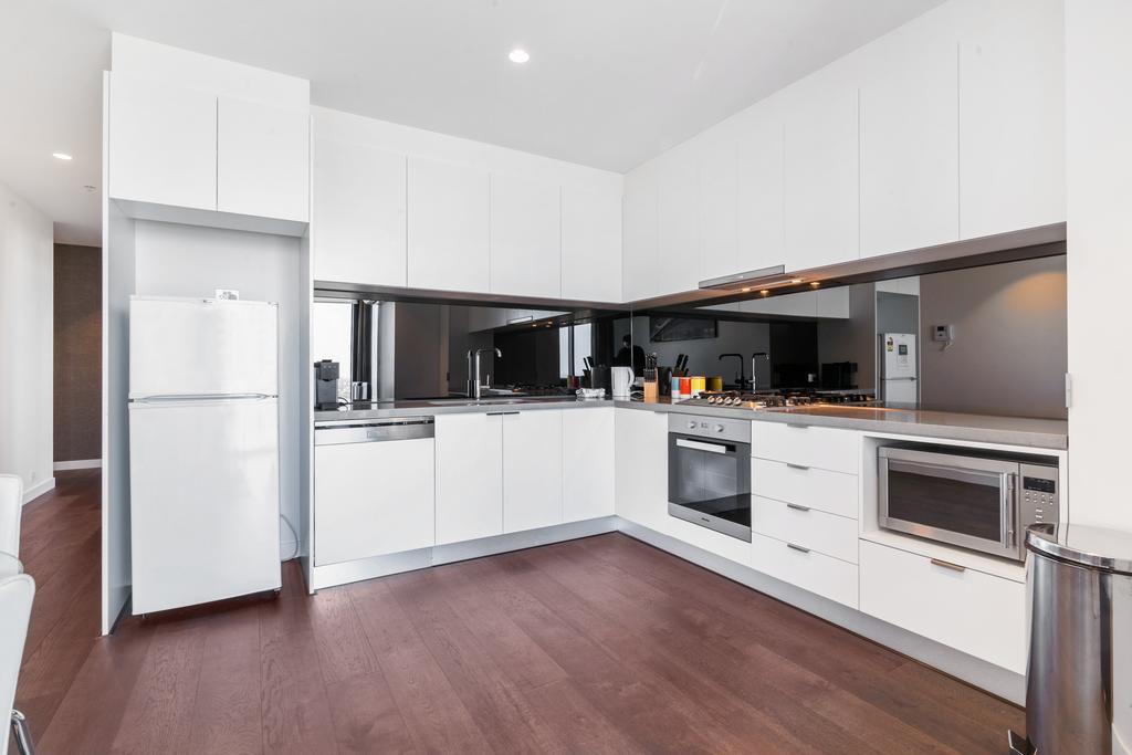 Mj Shortstay Apartments - Platinum Tower Мельбурн Экстерьер фото