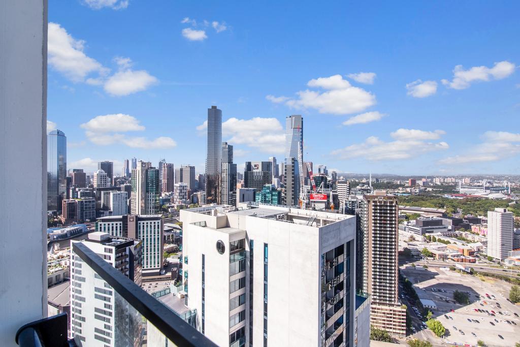 Mj Shortstay Apartments - Platinum Tower Мельбурн Экстерьер фото