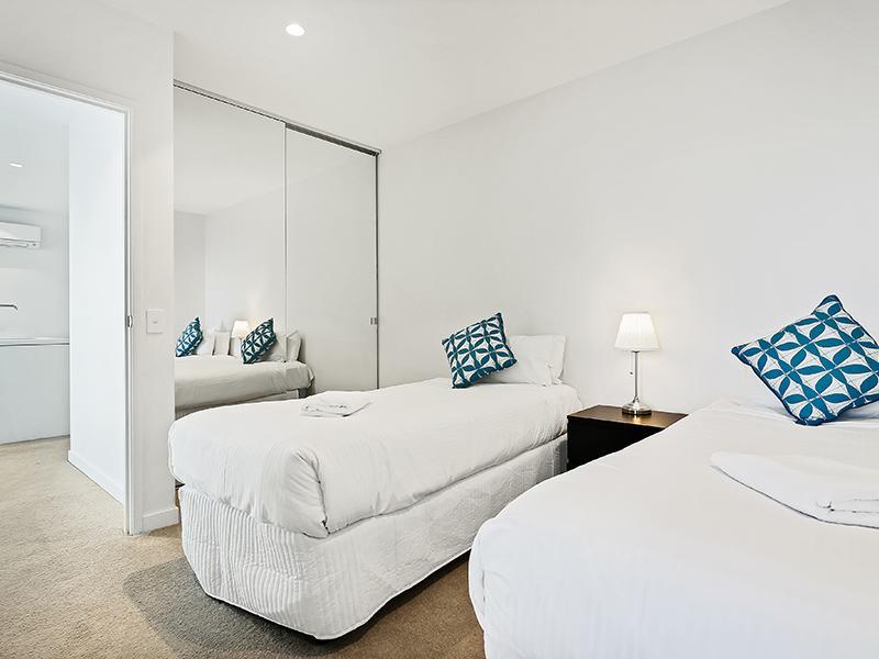 Mj Shortstay Apartments - Platinum Tower Мельбурн Экстерьер фото